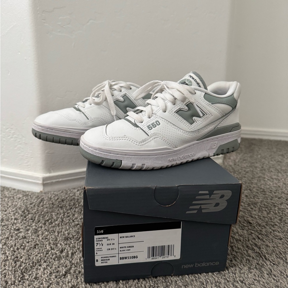 New Balance 550